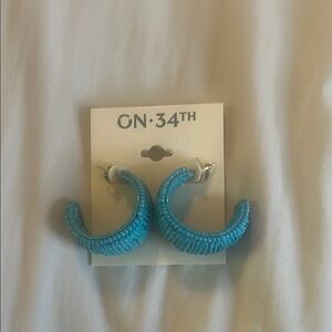 NWT‎ On 34th earrings